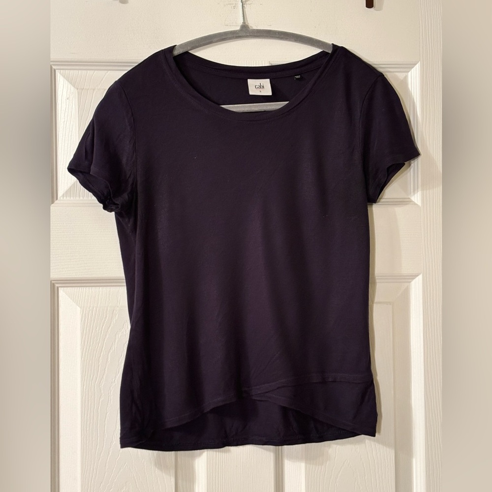 Cabi Navy Crossover Hem Tee Shirt Size S